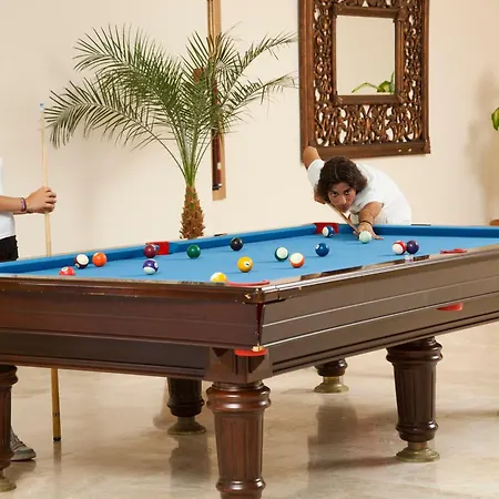 Titan Select Ultra Hotel Konaklı