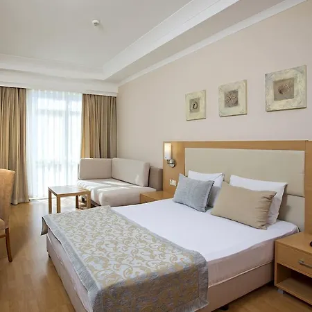 Hotel Titan Select Ultra 5*